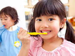 虫歯から子どもの歯を守るためには